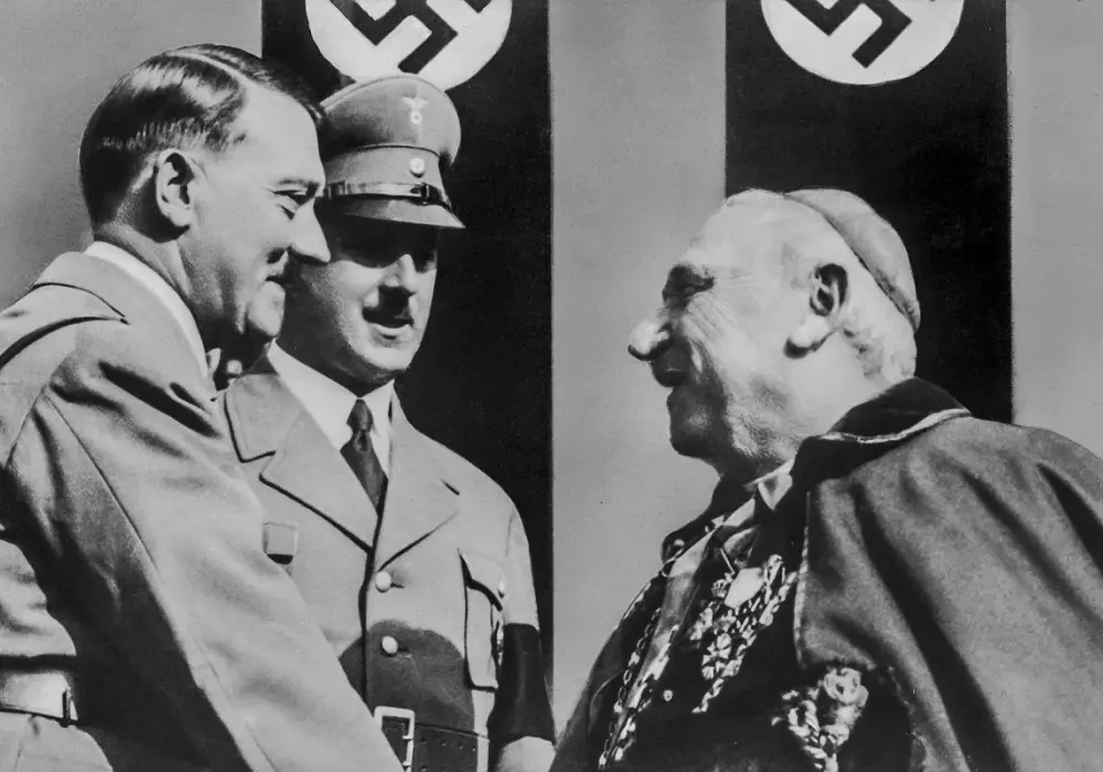 W którym roku Hitler został kanclerzem? Kluczowe fakty i kontekst