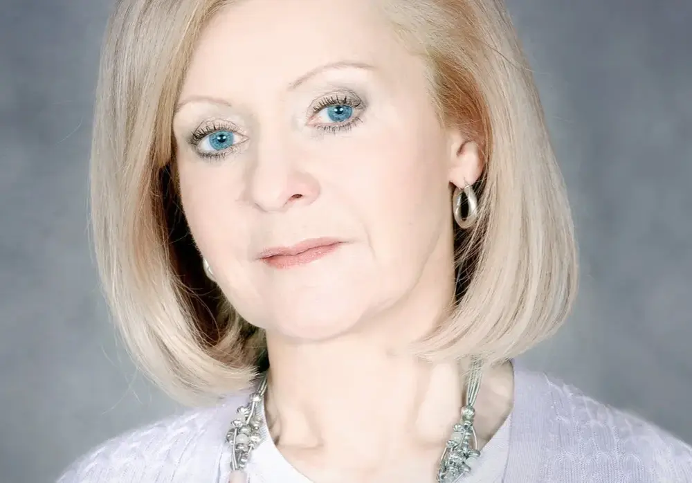 Życiorys Krystyny Holc: niezwykła historia prezeski Fundacji Polsat w Polsce