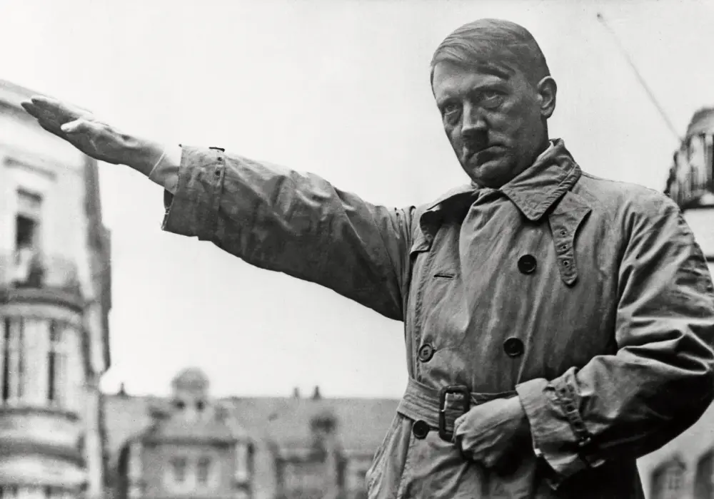 Czy Hitler był w Warszawie? Odkryj szokujące fakty z historii