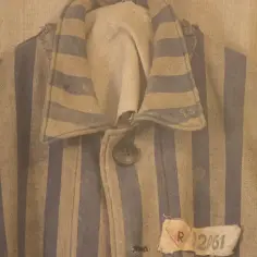 Tabu miesiączki w Auschwitz: Jak kobiety walczyły o godność?
