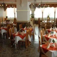 Menu Siwy Brzeg: Pełna Oferta Kulinarna i Specjały Szefa Kuchni