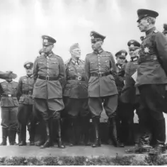 Niemieccy generałowie SS: ich zbrodnie i wpływ na II wojnę światową