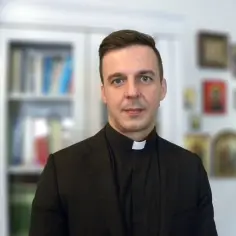 Kim naprawdę jest ksiądz Jacek Rosa: kompletny życiorys i dokonania