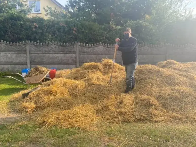 Zdjęcie Kaleta w krzyżówce: Znaczenie i synonimy przestarzałego słowa